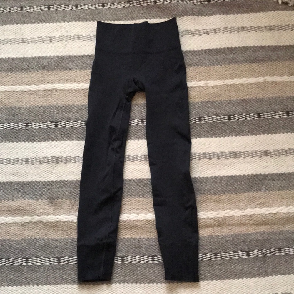 lululemon leggings WORN ONCE! in new condition